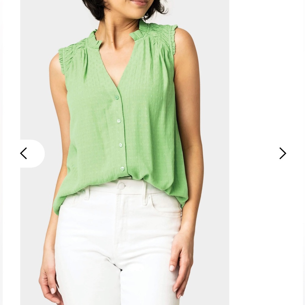 Sleeveless Smocked Yoke Tie Front Blouse gibson look brand new with tags